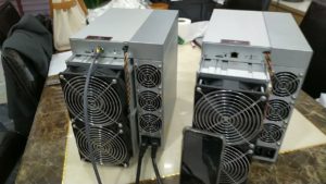 Bitmain AntMiner S19 Pro 110Th/s, Bitmain Antminer S19 95TH, A1 Pro 23th Miner, Antminer T17+, ANTMINER L3+, Antminer E3, Innosilicon A10 PRO, Canaan AVALON A1246 ASIC Bitcoin miner 83TH Slika 3